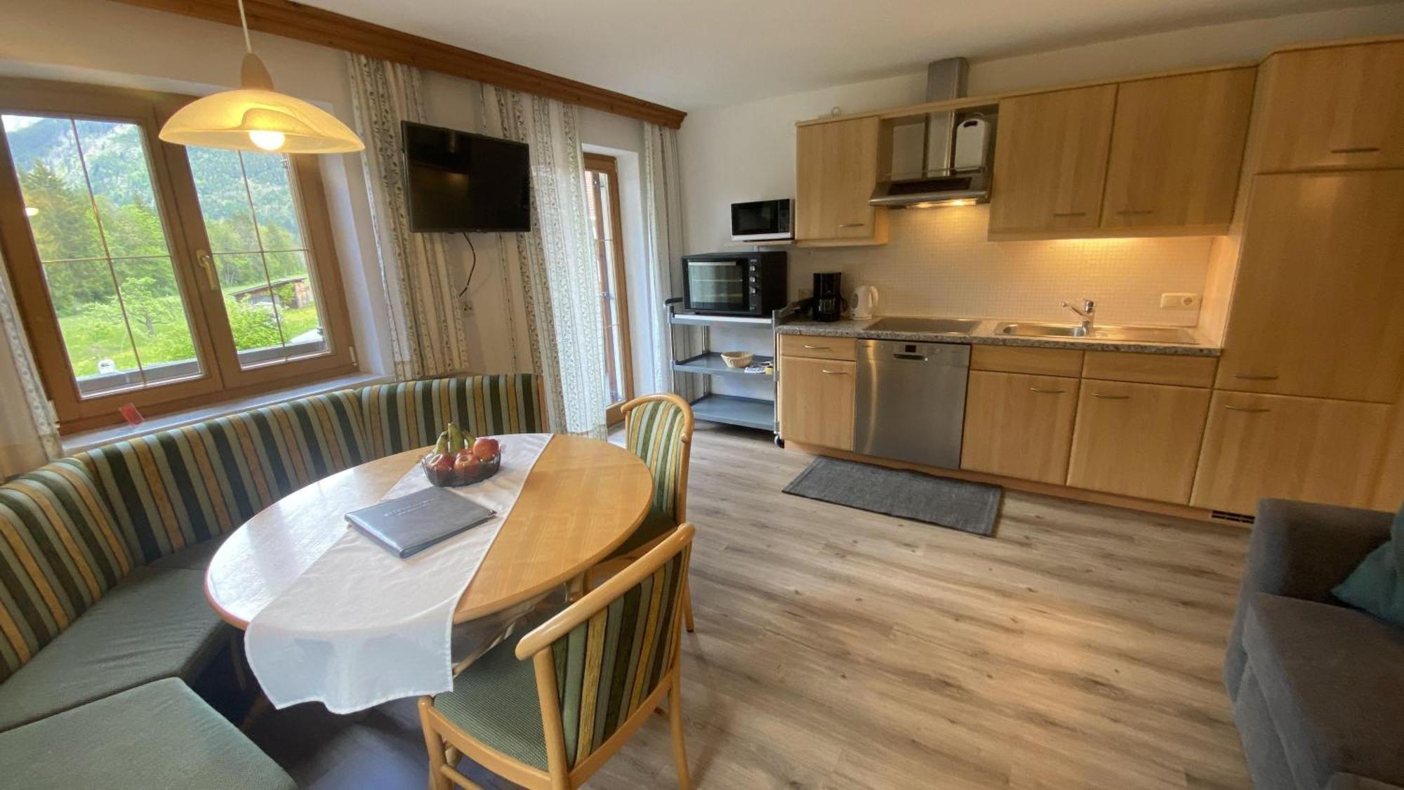 Haus Brandhofer Appartement Häselgehr Buitenkant foto